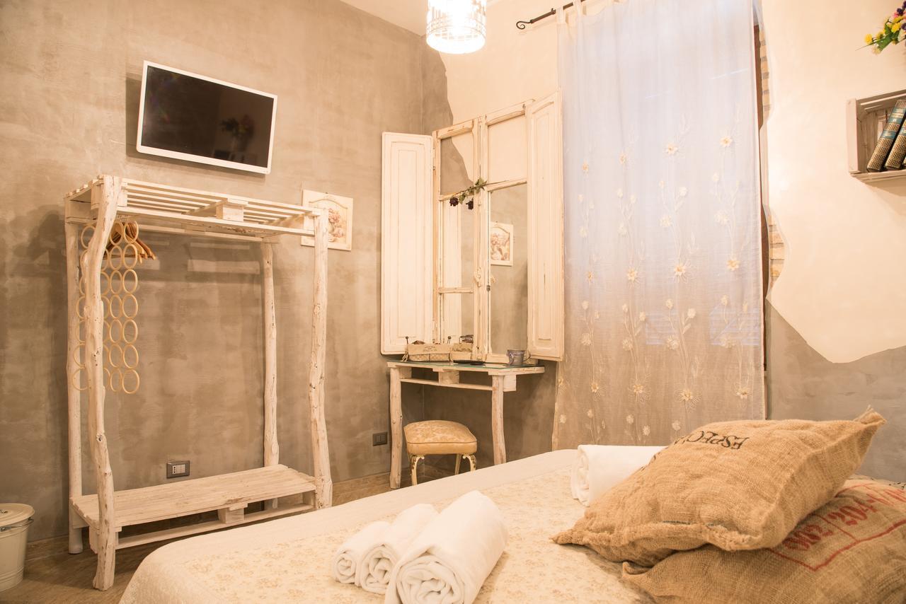 Mancini Shabby House Hotel Rome Exterior photo