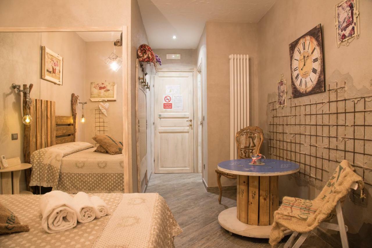 Mancini Shabby House Hotel Rome Exterior photo
